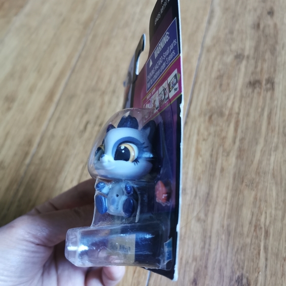 ***Sold***Littlest pet shop Mackie Mcmask - Picture 4 of 8